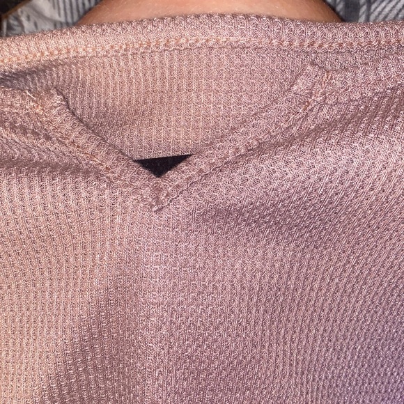 Zaful Knitted V Notch Crop - Picture 3 of 4